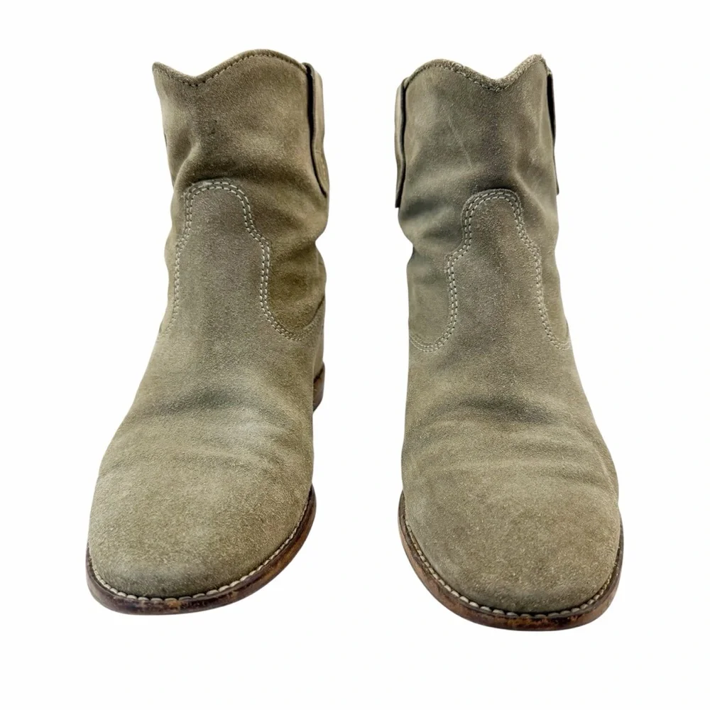 Isabel Marant effortlessly blending
